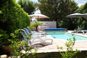 Maison avec piscine privative Mouries Alpilles LS1-308